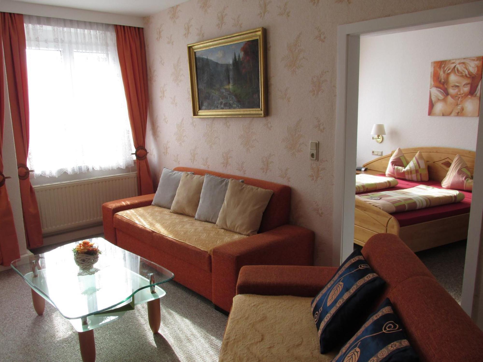 Apartments & Ferienhaus Senftner Thale Kamer foto