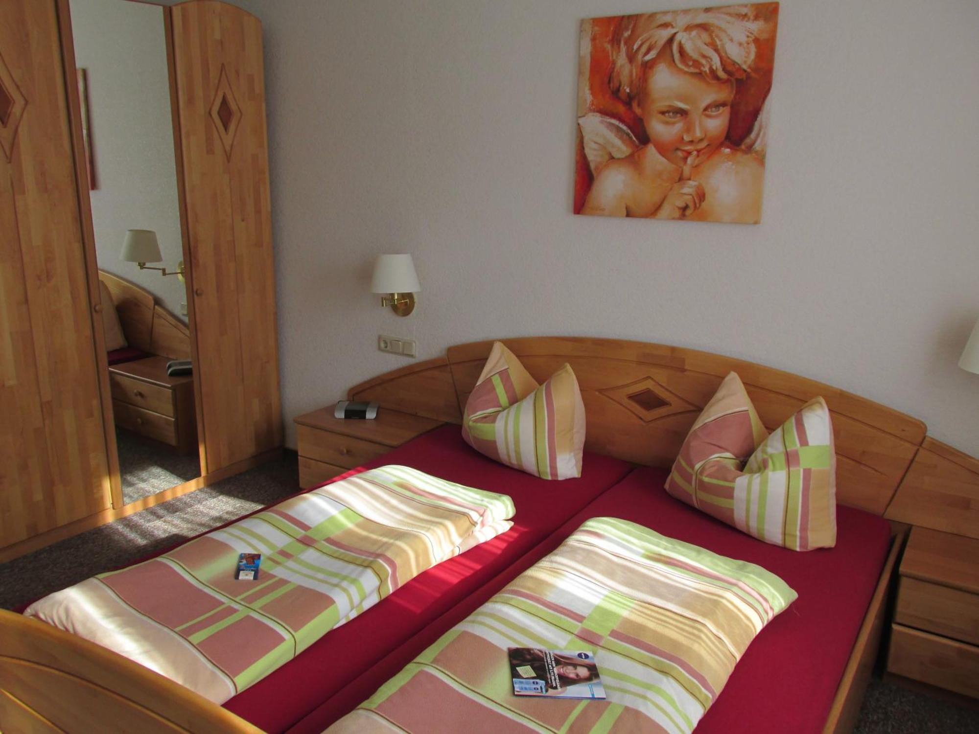 Apartments & Ferienhaus Senftner Thale Kamer foto